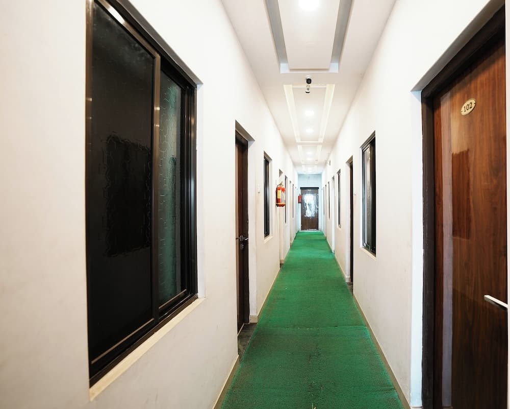 Hotel Metro Palace