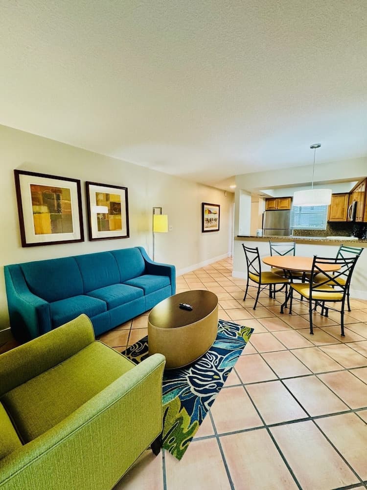 Surfsider Resort