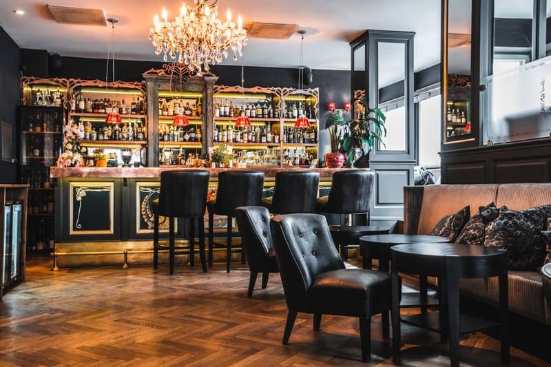 St Petersbourg Hotel