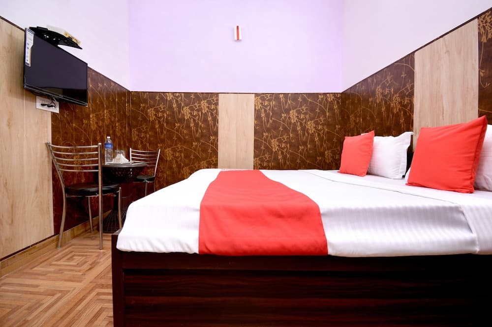 OYO 28097 Hotel Park View