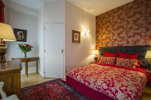 Louvre  Bed And Breakfast