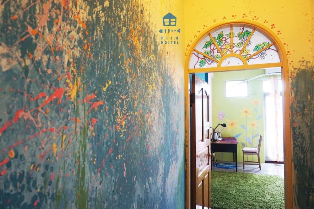Fish hostel