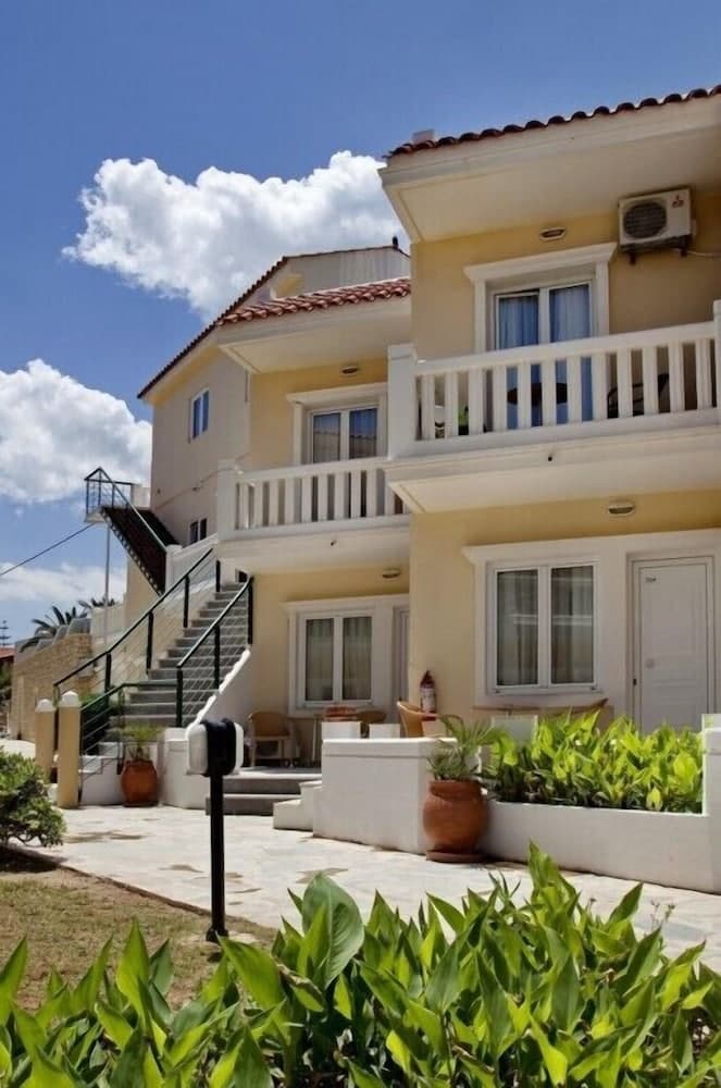Jo-An Beach Hotel