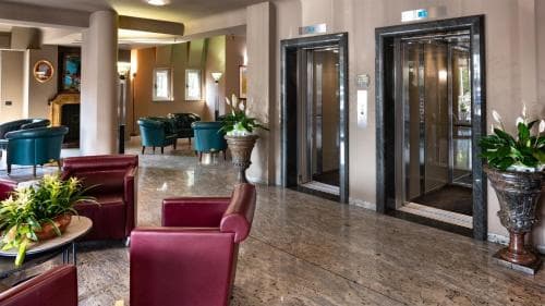 Hotel Sunflower