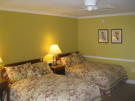 Antons on the Lake
