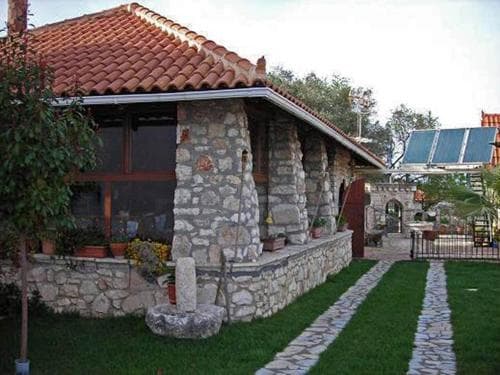Dogis Resort