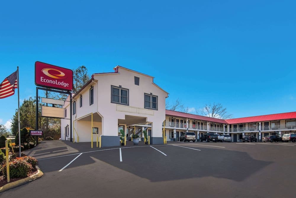 Econo Lodge Calhoun