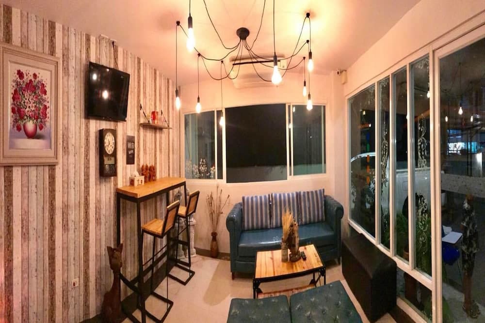 Putpathum House