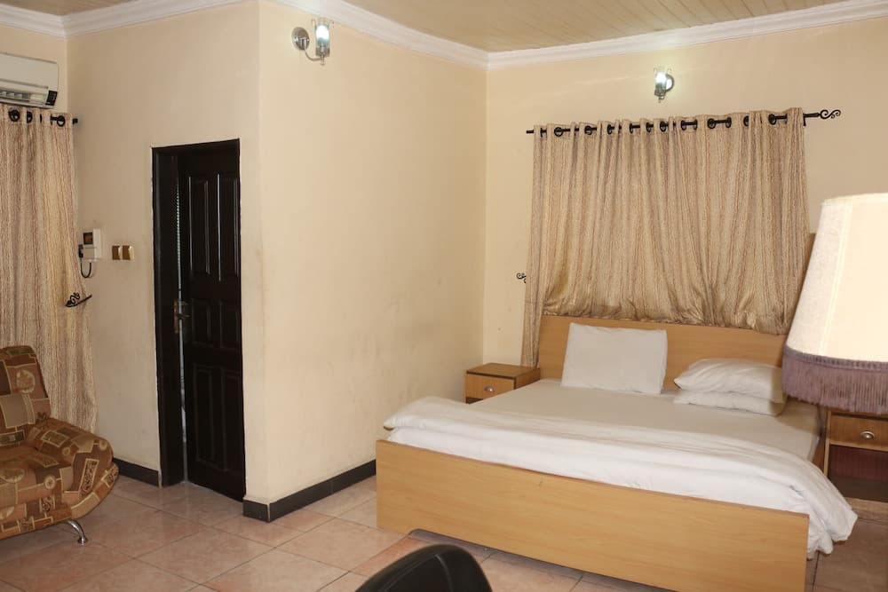 Entry Point Hotel