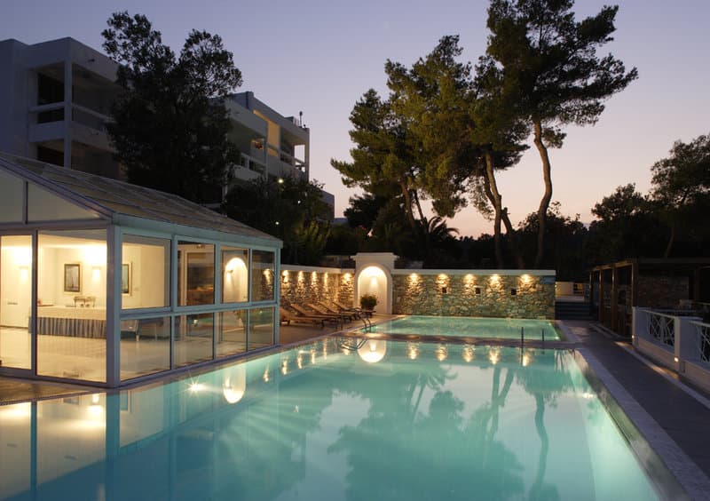 Cape Kanapitsa Hotel & Suites