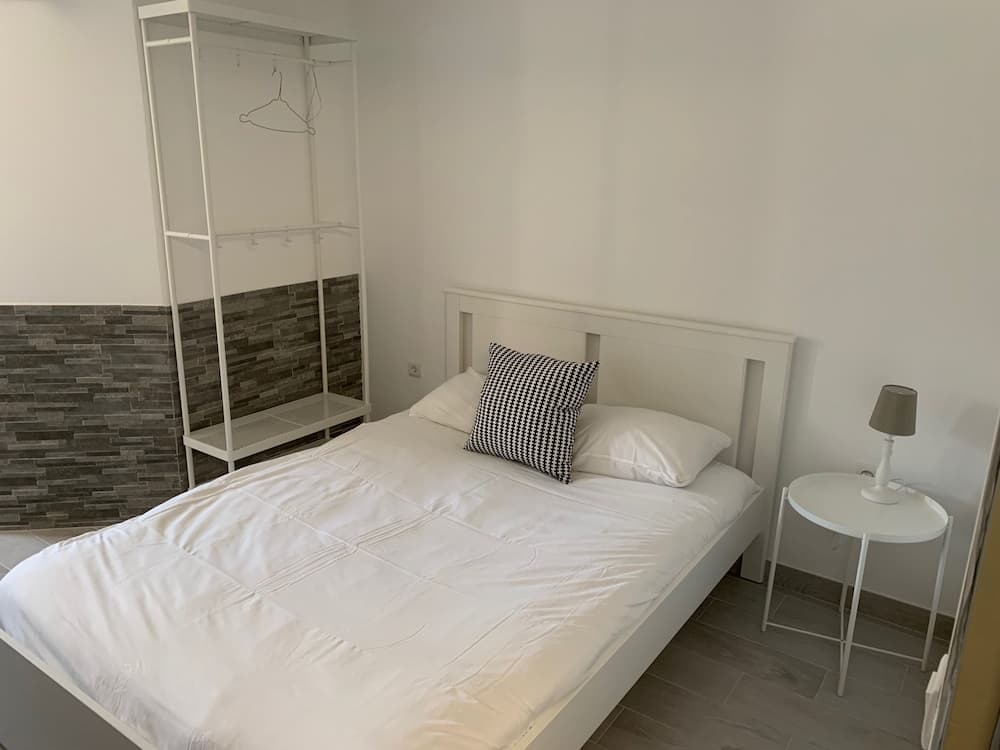 Aix Hotel