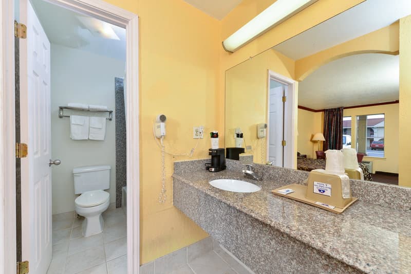 Americas Best Value Inn 