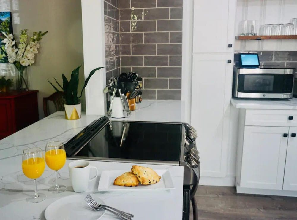 Avenue Hotel Bed and Breakfast