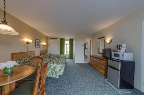 Attache Motel