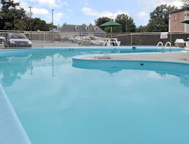 Super 8 Williamsburg Colonial