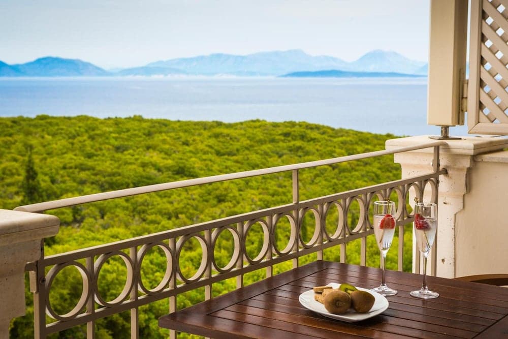 Almyra Hotel
