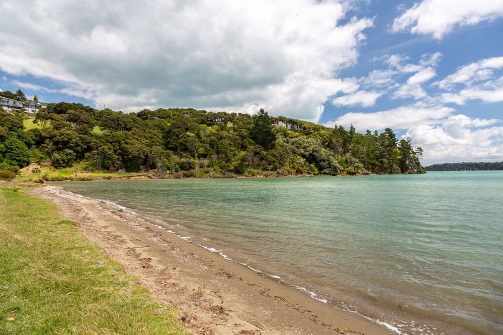 Te Whau Lodge