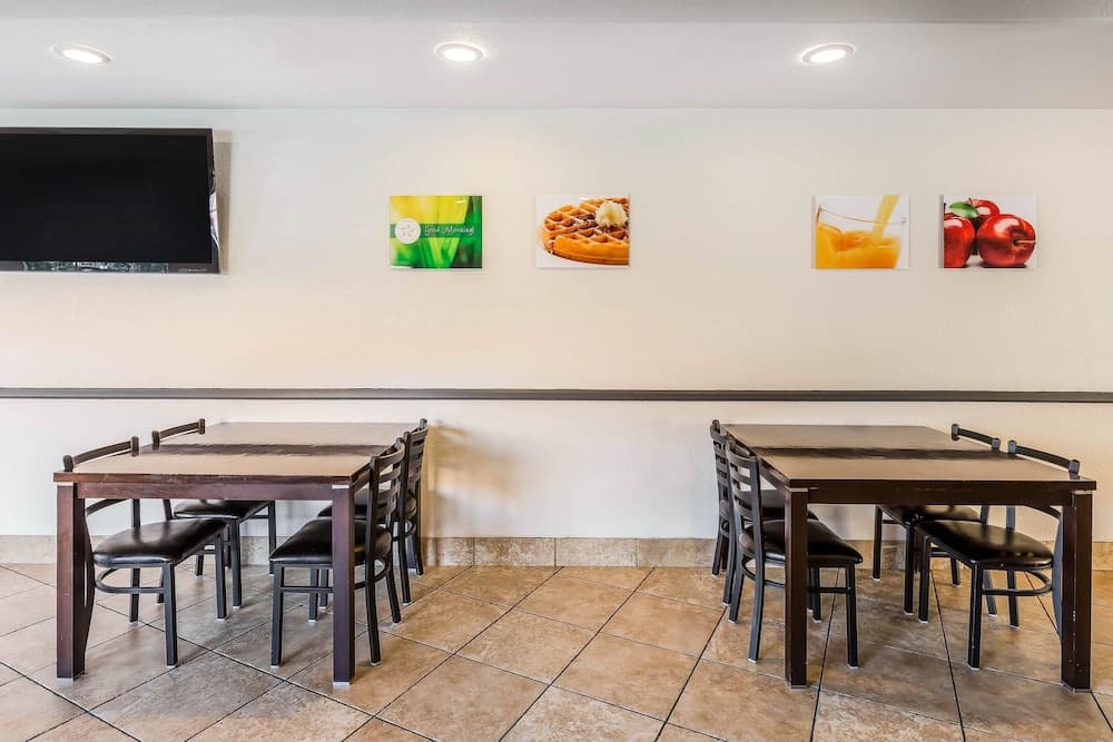 Quality Inn Fallbrook I 15