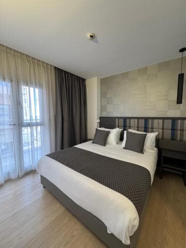 Abratel Suites Hotel