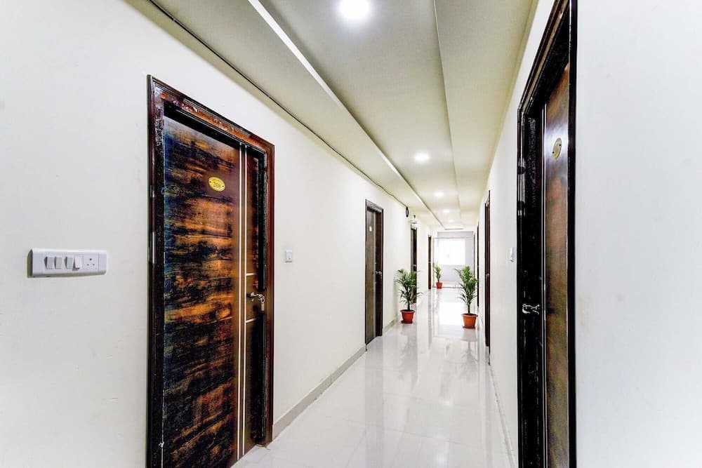 Fabhotel Aashvi