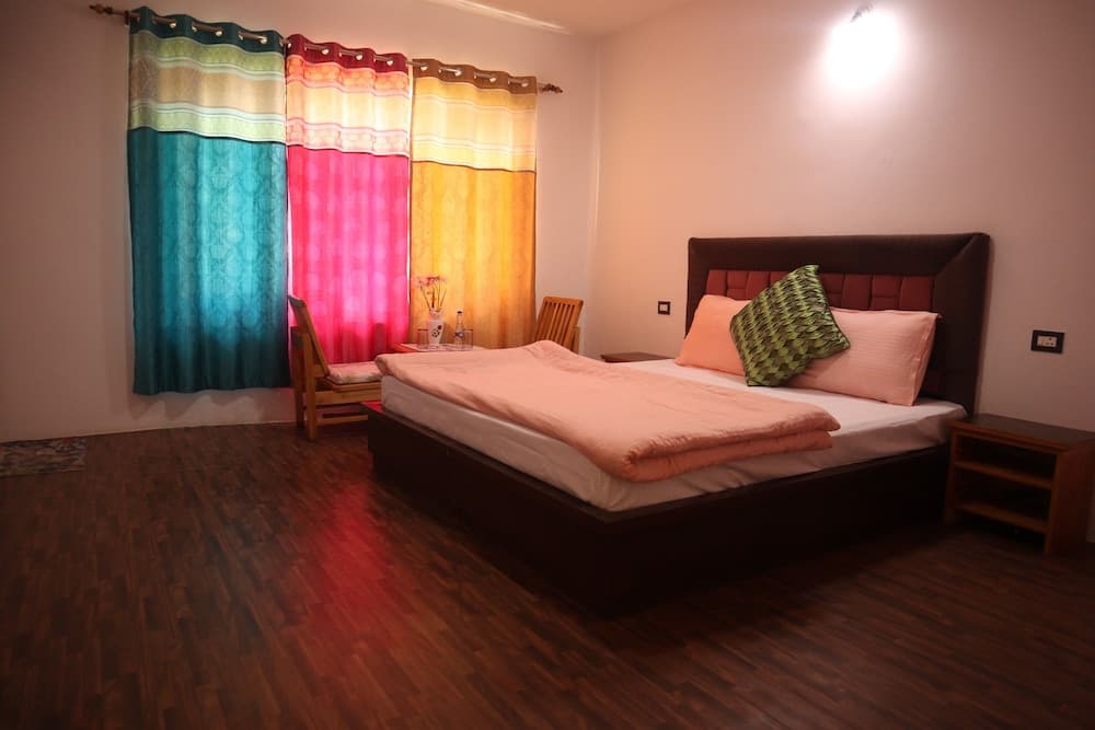 Tsetan Guest House