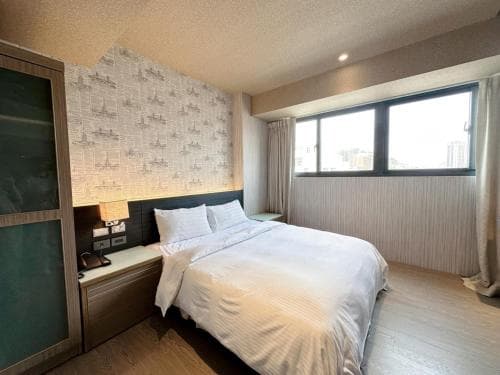 Champs Hotel