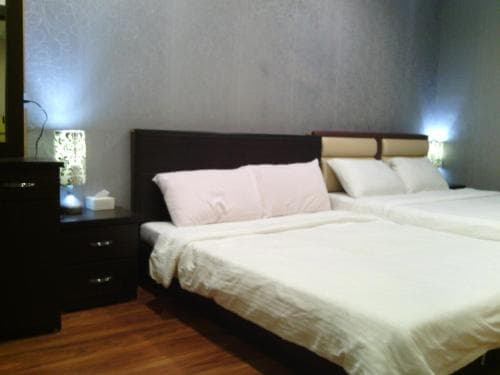 Lev77 Hostel