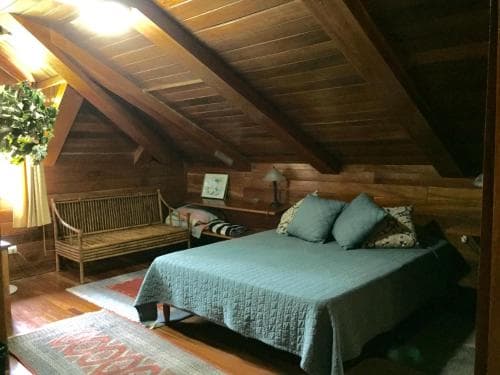 Chalet Nicholas Bed & Breakfast