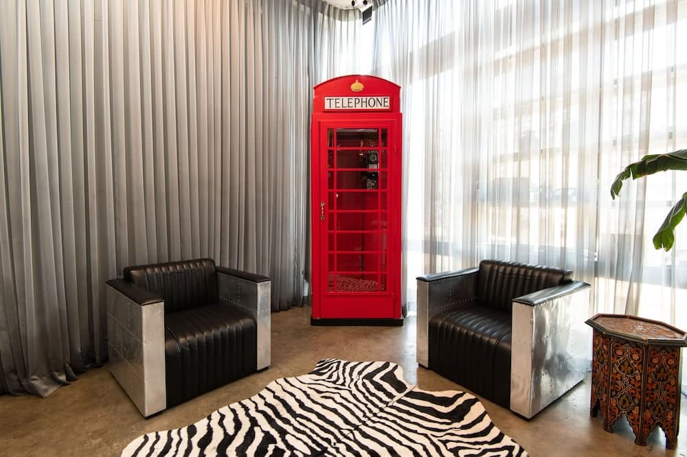 Tuck Hotel