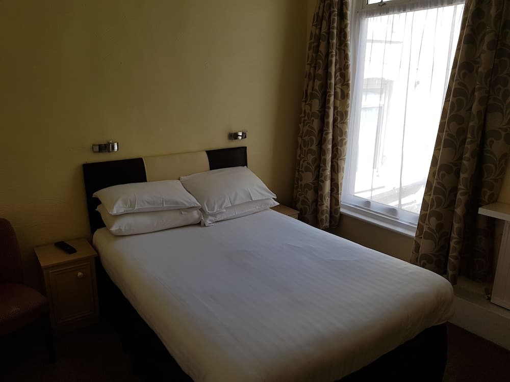 Stretton Hotel