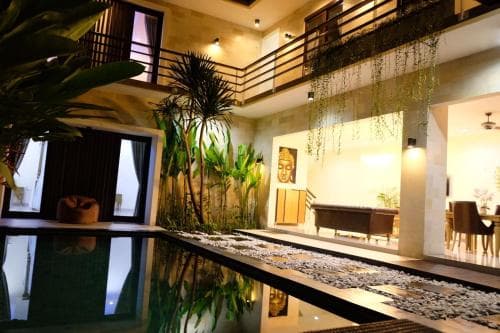 Villa Avi