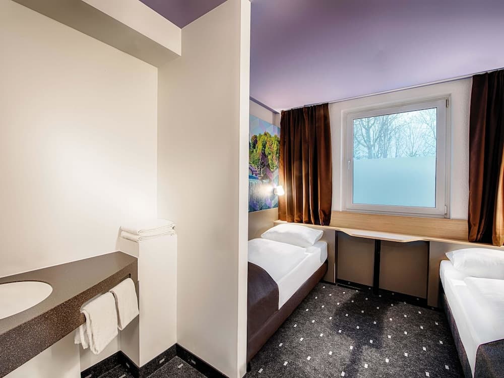 B&B HOTEL Kassel-Süd