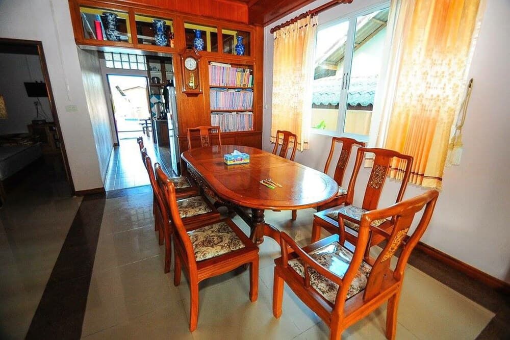Lenoi Buri