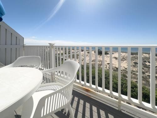 Sea Crest
