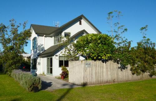 Given Ave Bed & Breakfast
