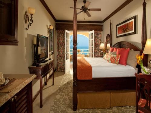 Sandals Inn