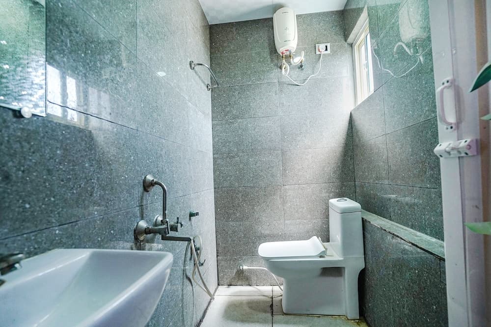 FabHotel Aishwarya Inn