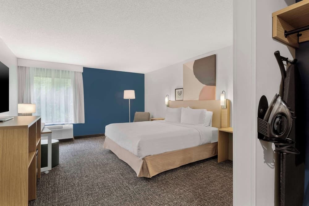 Spark By Hilton Newcomerstown
