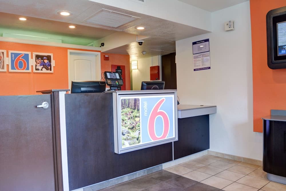 Motel 6 Eugene North Springfield