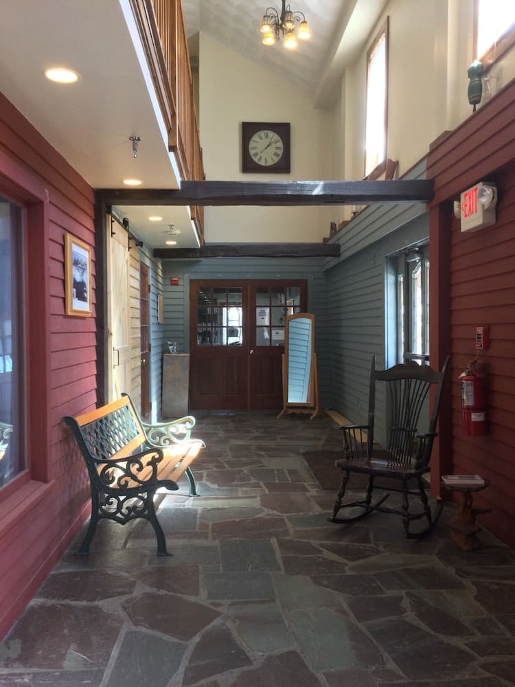 Stagecoach House Inn