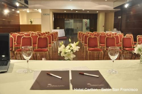 Hotel Solans Carlton
