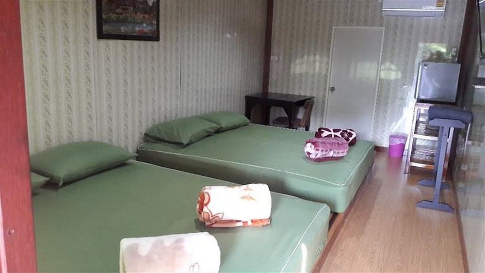 Baan Plubpla Resort