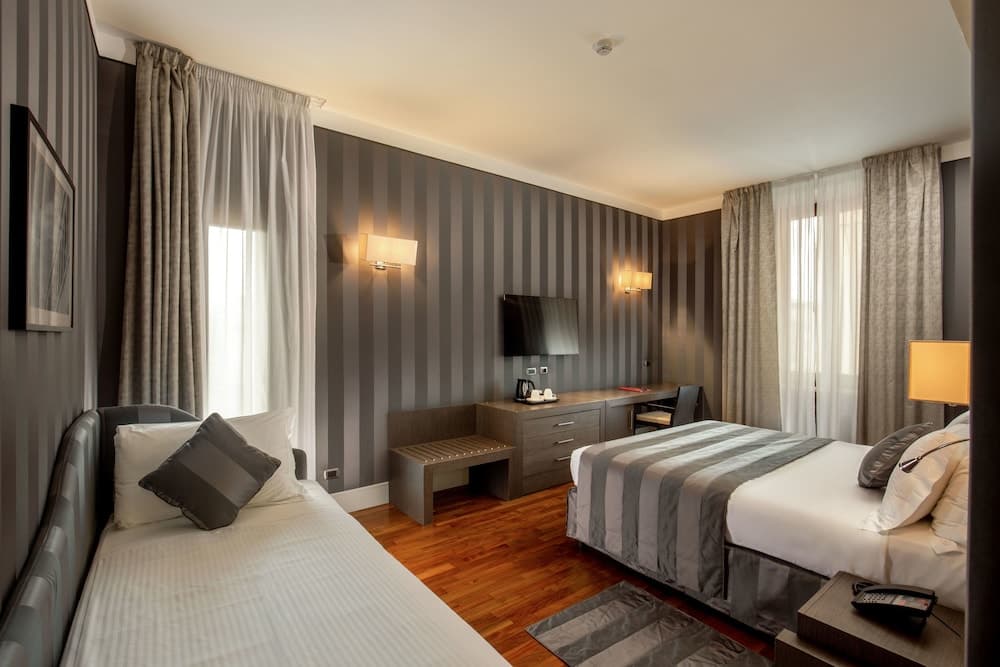 Monti Palace Hotel