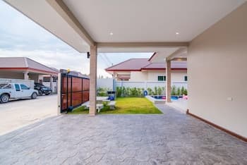 Greenview Pool Villa Cha am