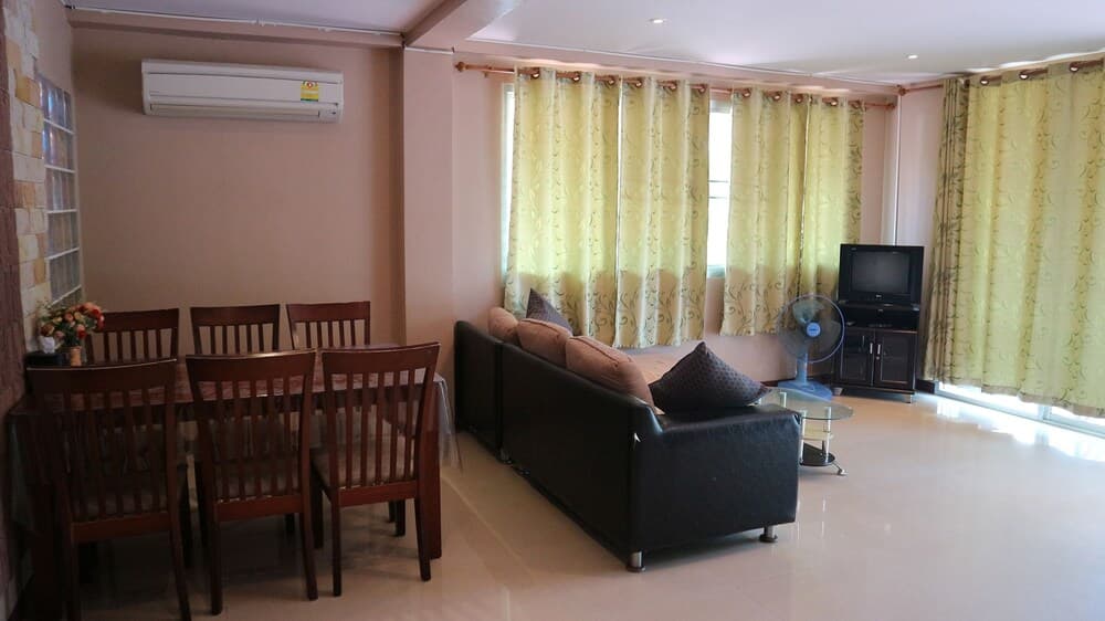 Sunee Mae Phim Apartment