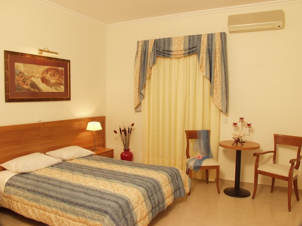 Ionis Art Hotel