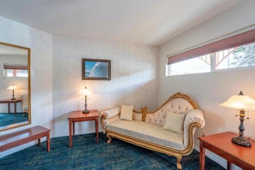 Ocean View Lodge