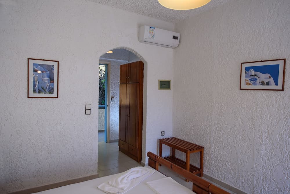 Fevro Hotel