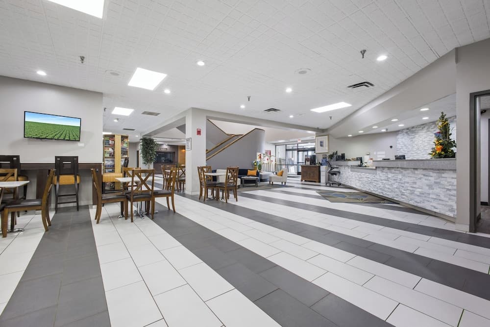 Crossroads Hotel at Huron Event Center