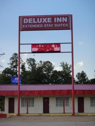 Deluxe Inn